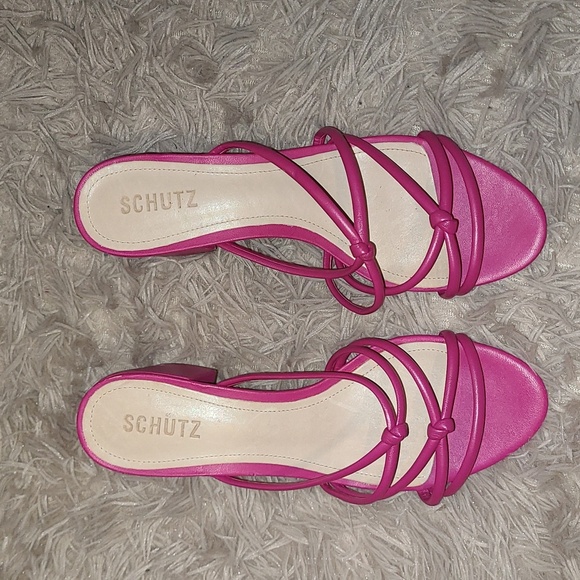 SCHUTZ☆Princey Strappy Block Heel Sandal in hot pink. - Picture 4 of 8
